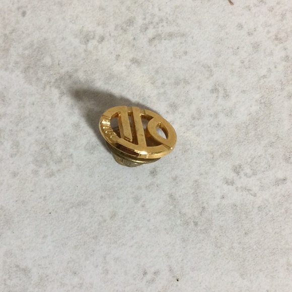 Vintage Gold PTL Club pin - Picture 3 of 7